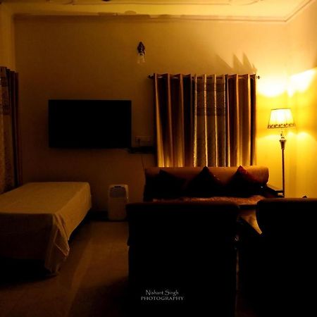 Tattva Luxurious Apartment فاراناسي المظهر الخارجي الصورة